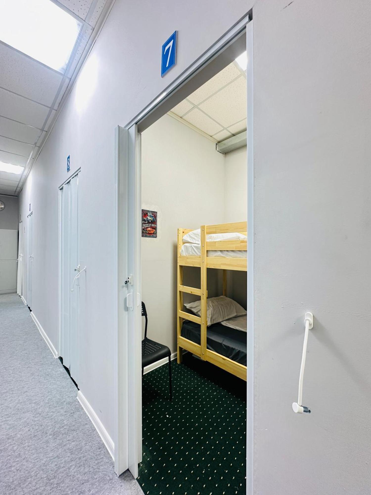 Center Capsule Hotel Αλμάτι Εξωτερικό φωτογραφία